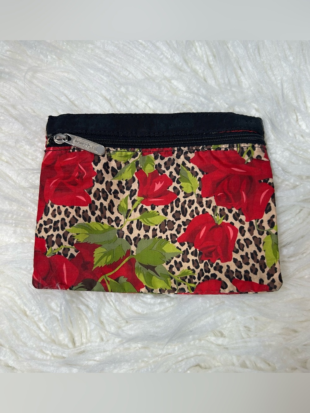 LeSportsac Roses & Cheetah Pouch🌹🖤